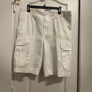 Sun River Men's Classic Cream Cargo Shorts